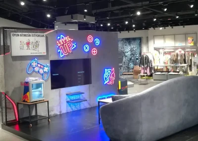 WOW DISPLAYS